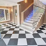 Beautifull With Balcony Rouaze Miramar 120 Daire