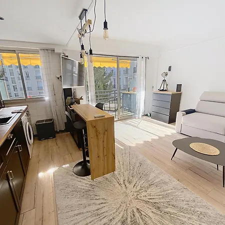 Daire Beautifull With Balcony Rouaze Miramar 120