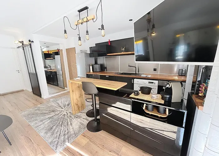 Beautifull With Balcony Rouaze Miramar 120 Daire