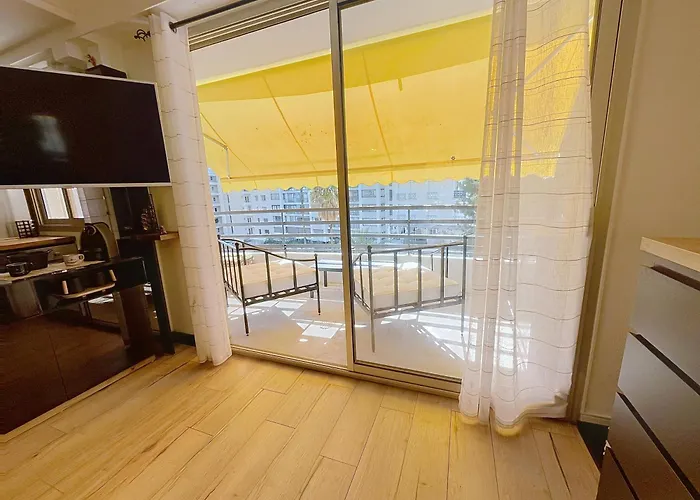 Beautifull With Balcony Rouaze Miramar 120